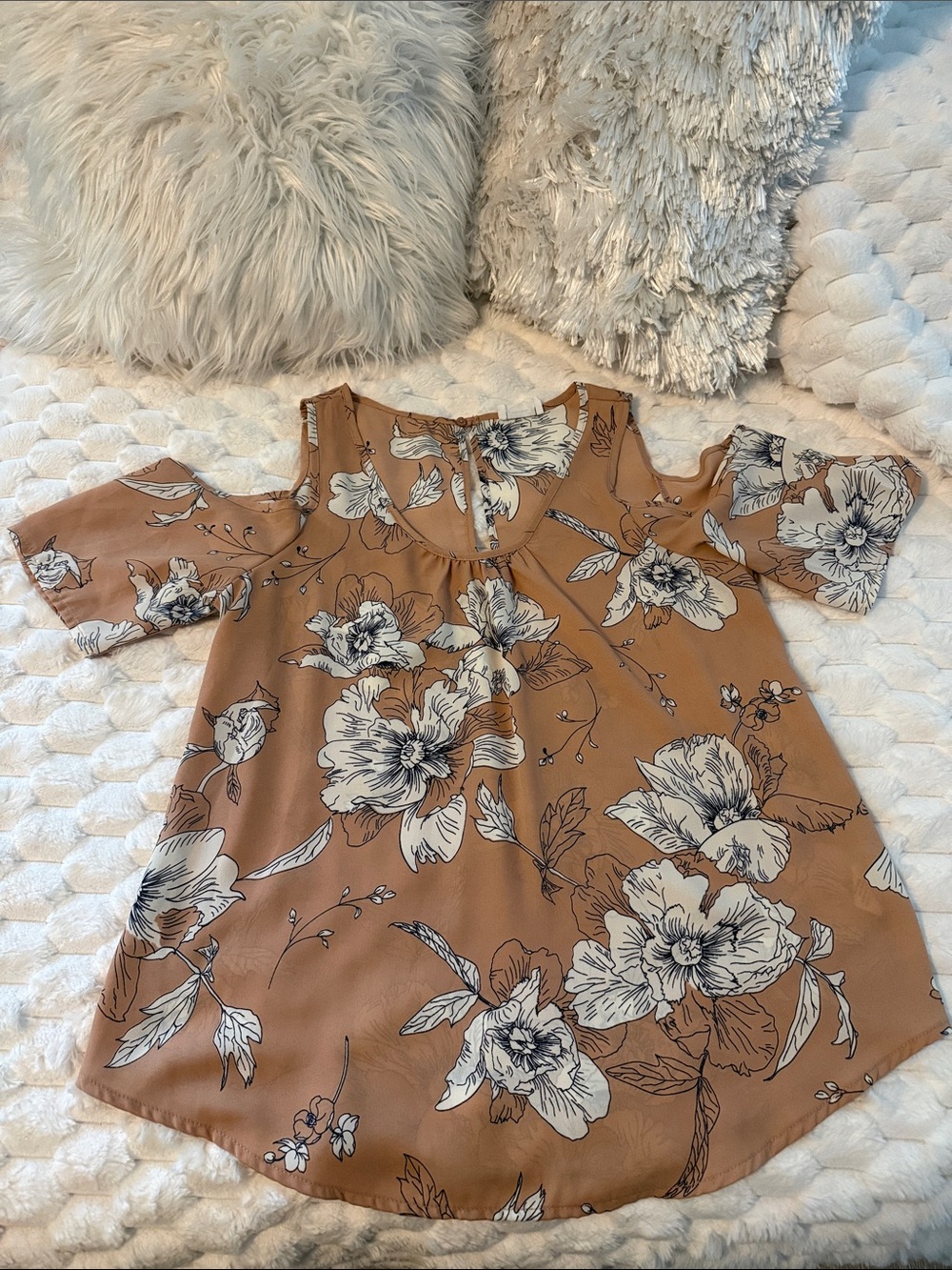 Sienna Sky Dusty Pink Floral Cold-Shoulder Blouse